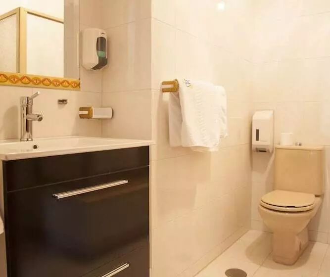 Standart Tek Kişilik Oda, Cristal
