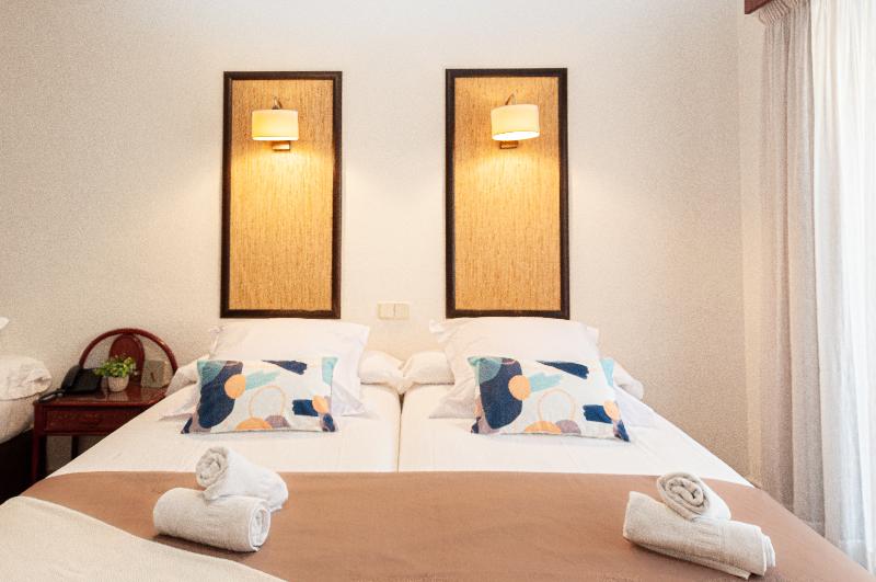 اتاق استاندارد سه نفره, Eden Mar