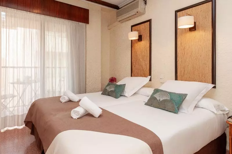 اتاق استاندارد یک نفره, Eden Mar