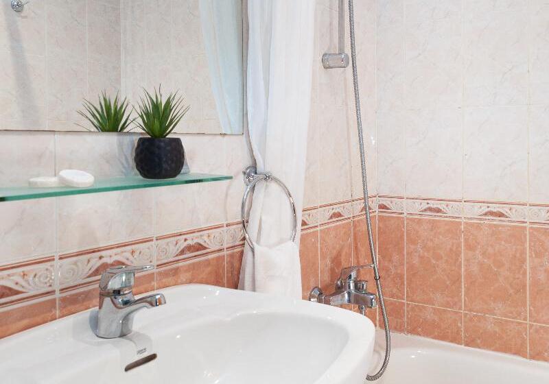 اتاق استاندارد سه نفره, Eden Mar