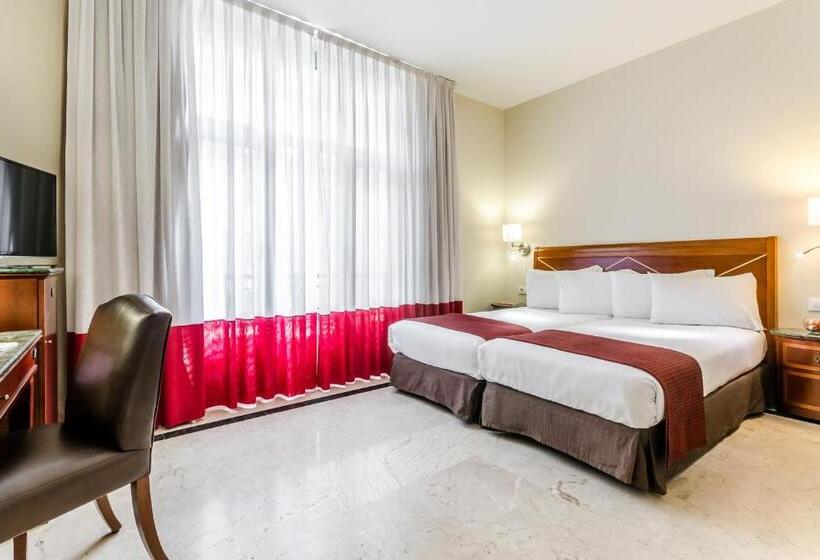 Номер Стандарт, Exe Laietana Palace