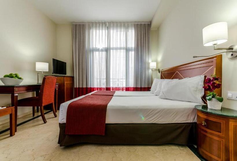 Номер Стандарт, Exe Laietana Palace