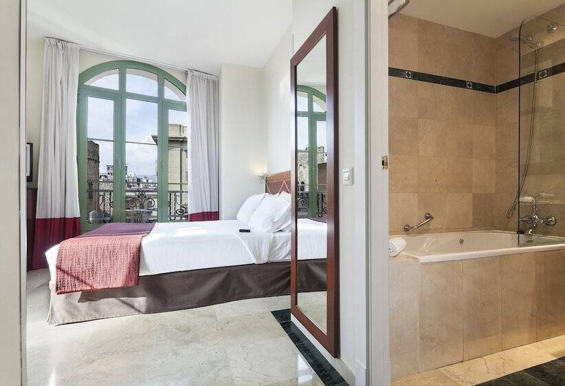 Номер Стандарт, Exe Laietana Palace