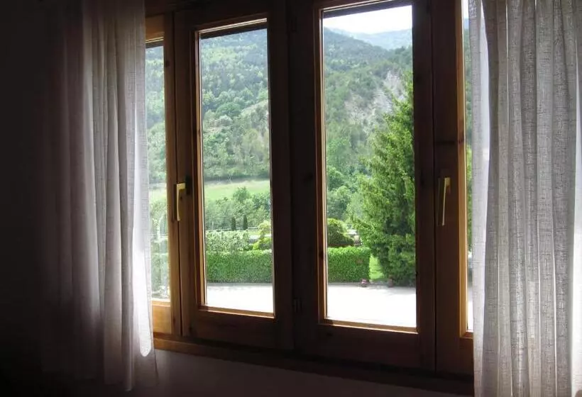Chambre Quadruple Classique, Hostal Cal Batista