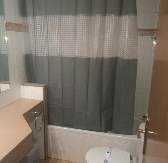 Номер Стандарт, Hostal Cal Batista