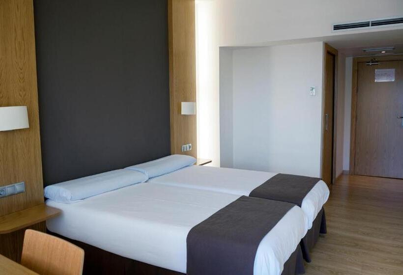 スタンダードトリプルルーム, Jatorrena