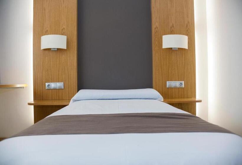 Quarto Estandar Individual, Jatorrena