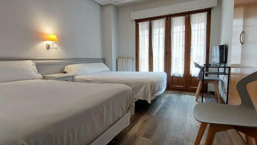 スタンダードルーム, Pensión Romero