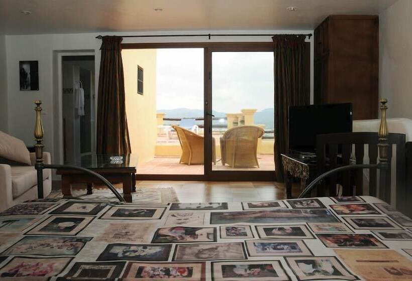 סוויטה, Pikes Ibiza - Adults Only