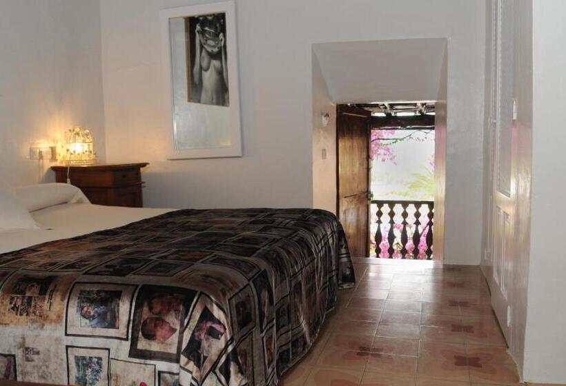Camera Standard, Pikes Ibiza - Adults Only