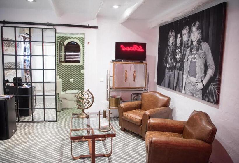 Camera Standard, Pikes Ibiza - Adults Only
