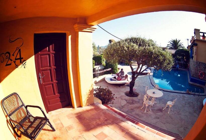 סוויטת ג'וניור, Pikes Ibiza - Adults Only