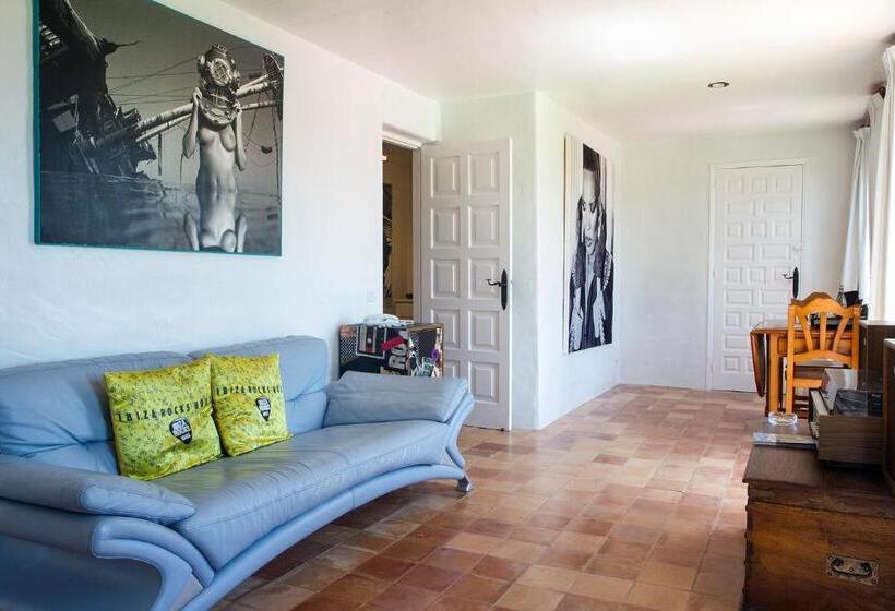 סוויטת ג'וניור, Pikes Ibiza - Adults Only