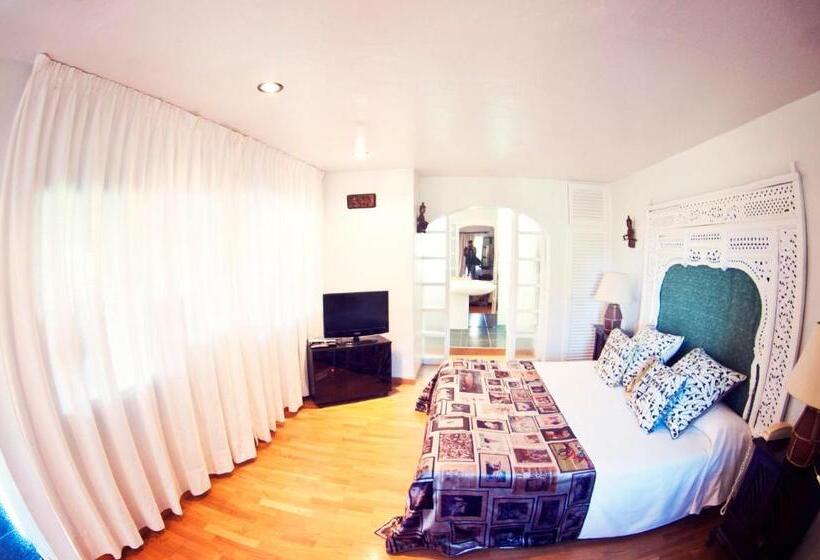Suite, Pikes Ibiza - Adults Only