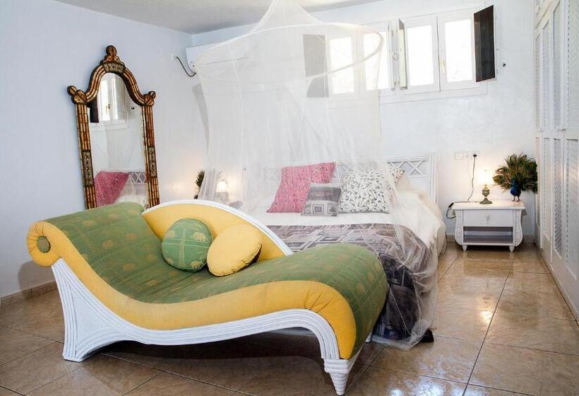 סוויטה, Pikes Ibiza - Adults Only