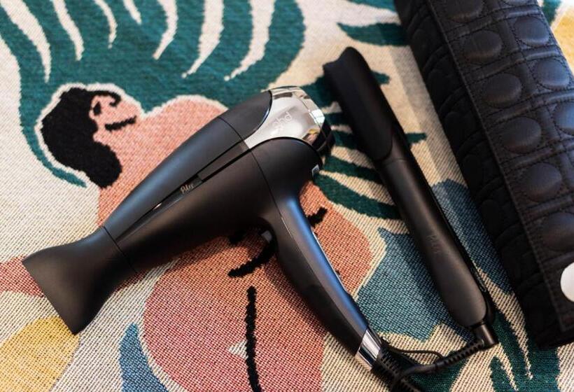 סוויטת ג'וניור עם טרסה, Pikes Ibiza - Adults Only