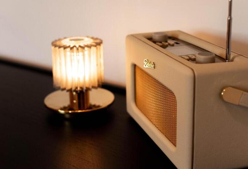 סוויטת ג'וניור עם טרסה, Pikes Ibiza - Adults Only