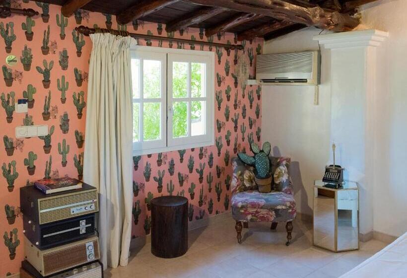 סוויטת ג'וניור, Pikes Ibiza - Adults Only