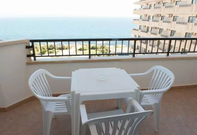 اتاق خانوادگی با چشمانداز دریا, Playas De Torrevieja