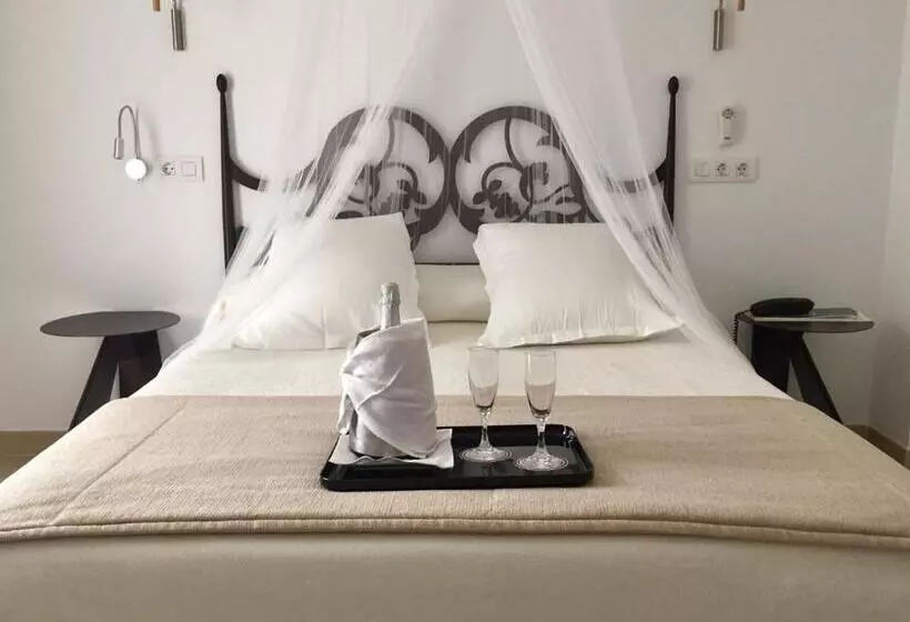 Chambre Standard, Sa Volta