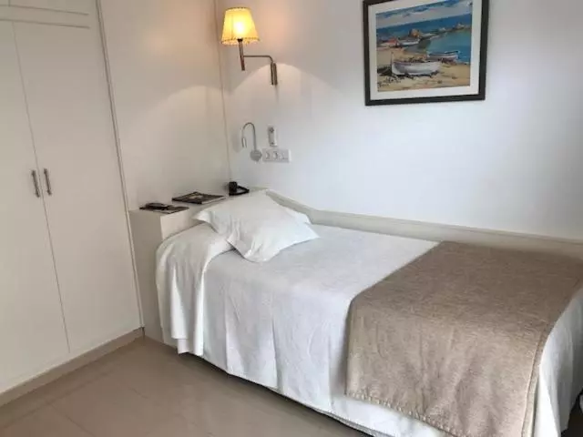 Chambre Standard Individuelle, Sa Volta