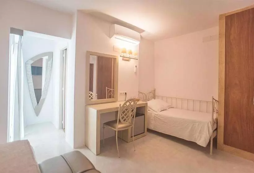 Chambre Triple Standard, Sa Volta
