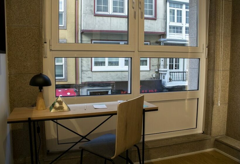 اتاق استاندارد, Alda Orzán