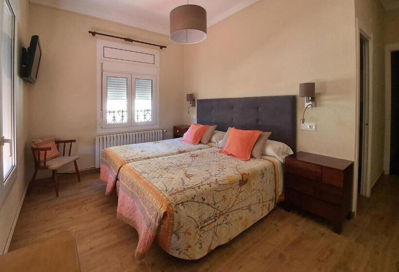 Номер Стандарт, Hostal Canigó