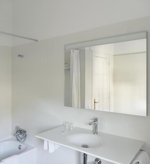 اتاق استاندارد, Hostal Canigó