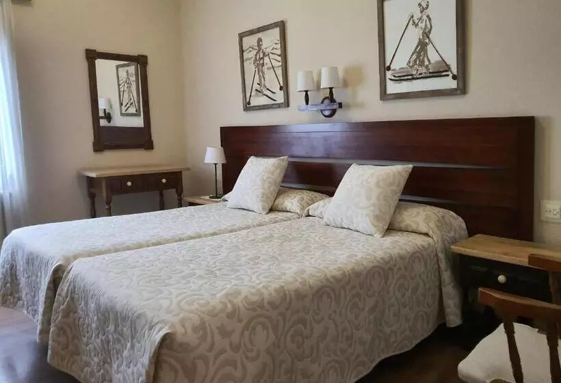 Standardzimmer, Hostal Canigó