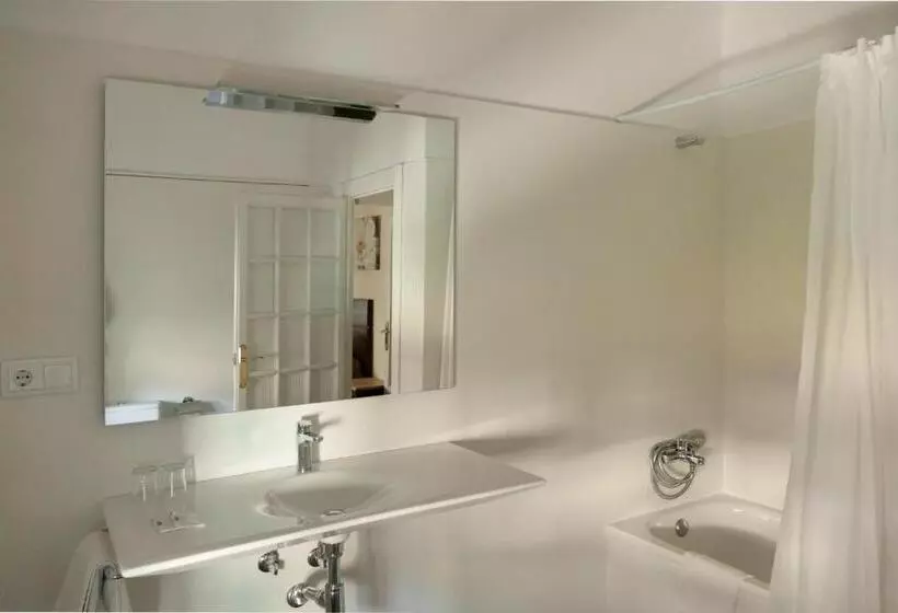 Standardzimmer, Hostal Canigó