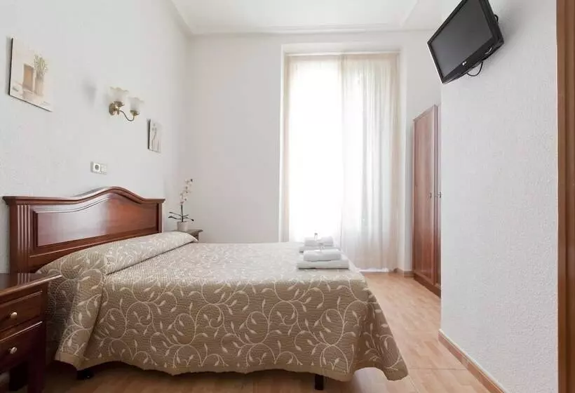 Habitación Estándar, Hostal Condestable