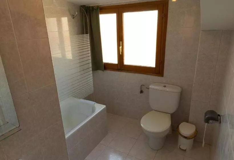 Standard-huone, Hostal Legaz