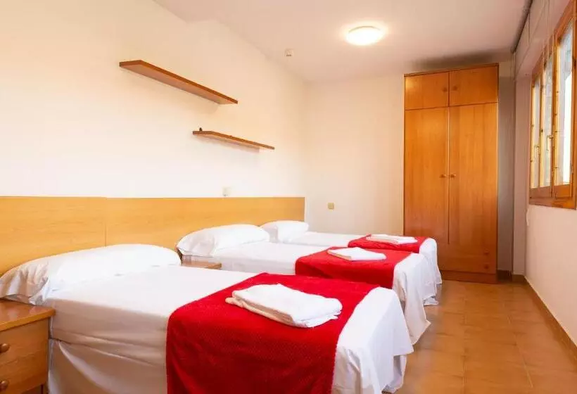 Standard Kolmen Hengen Huone, Hostal Legaz