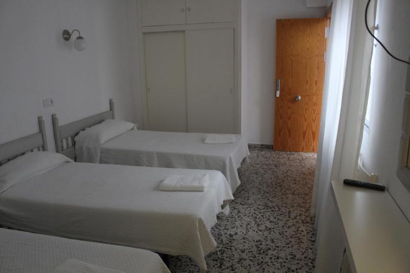 标准三人间, Hostal Paco Marbella