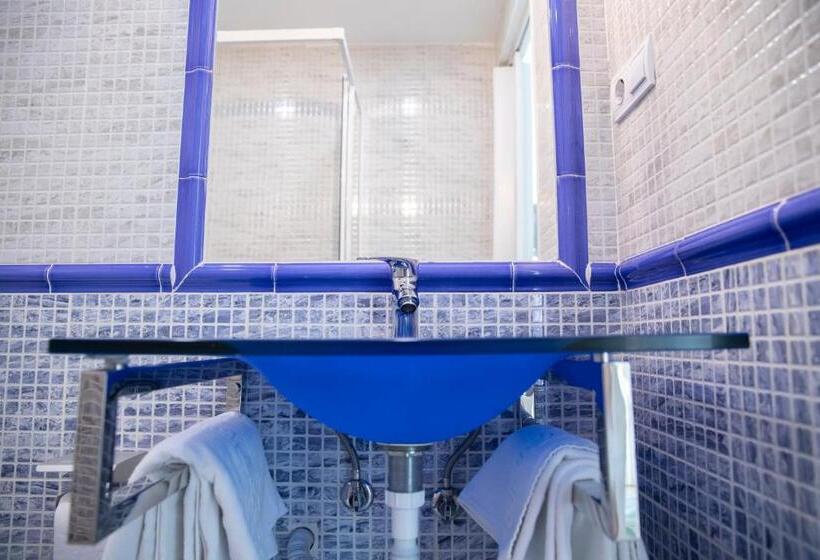 اتاق استاندارد, Hostal Rober