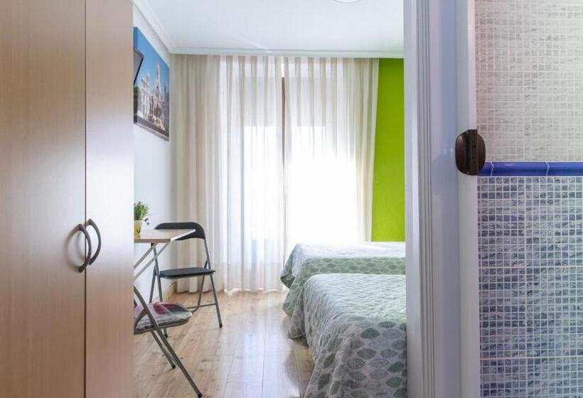 اتاق استاندارد, Hostal Rober