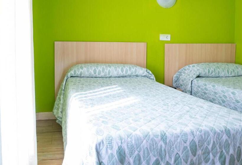 اتاق استاندارد, Hostal Rober