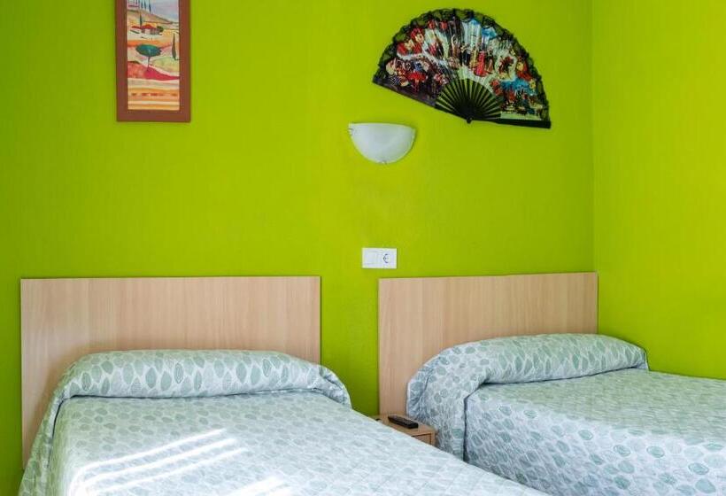 اتاق استاندارد, Hostal Rober