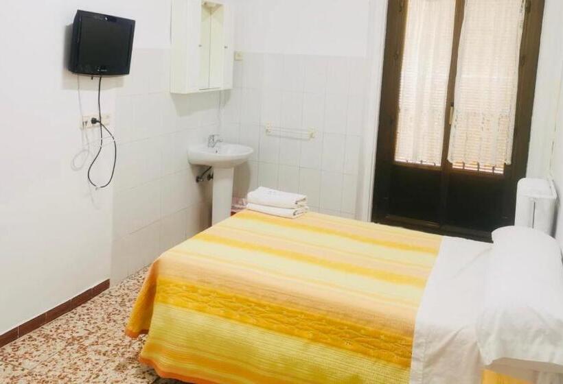 اتاق استاندارد با سرویس بهداشتی مشترک, Hostal Ruano
