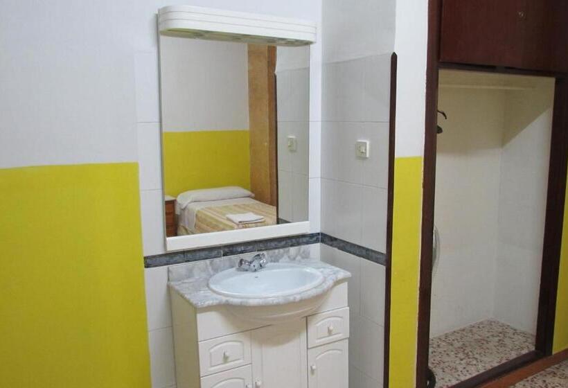 اتاق کلاسیک خانوادگی, Hostal Ruano