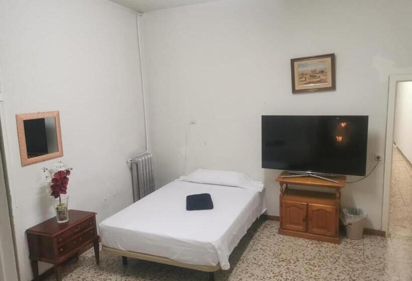 اتاق خانوادگی, Hostal Ruano