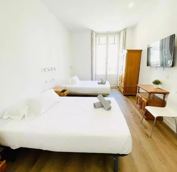 اتاق استاندارد با 2 تخت دوبل, Hostal Ruano