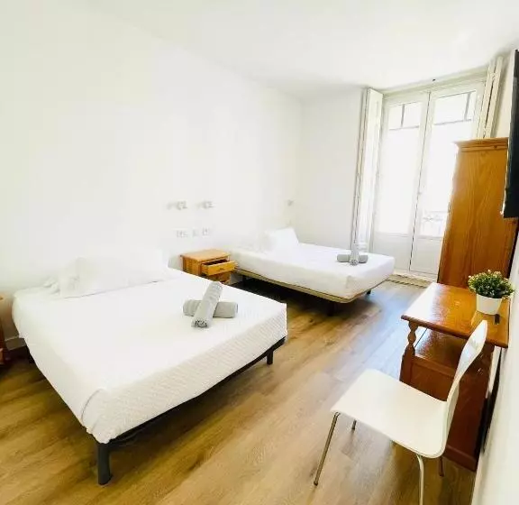 اتاق استاندارد با 2 تخت دوبل, Hostal Ruano