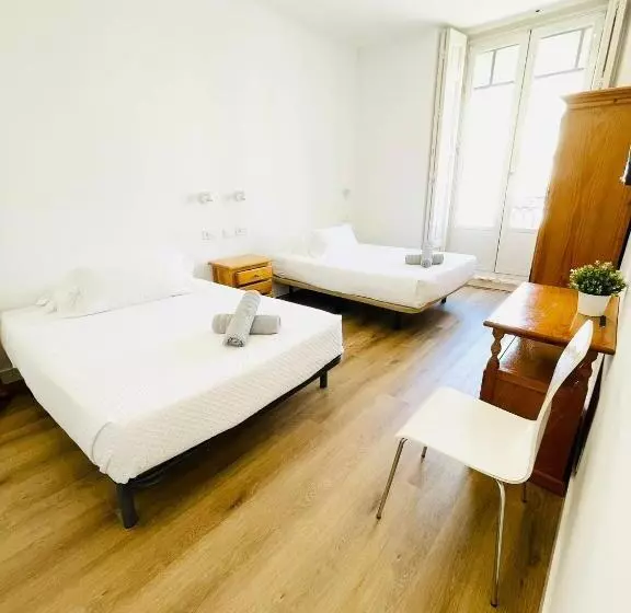 اتاق استاندارد با 2 تخت دوبل, Hostal Ruano