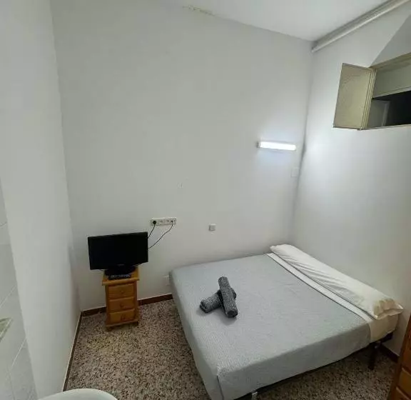 اتاق استاندارد یک نفره, Hostal Ruano