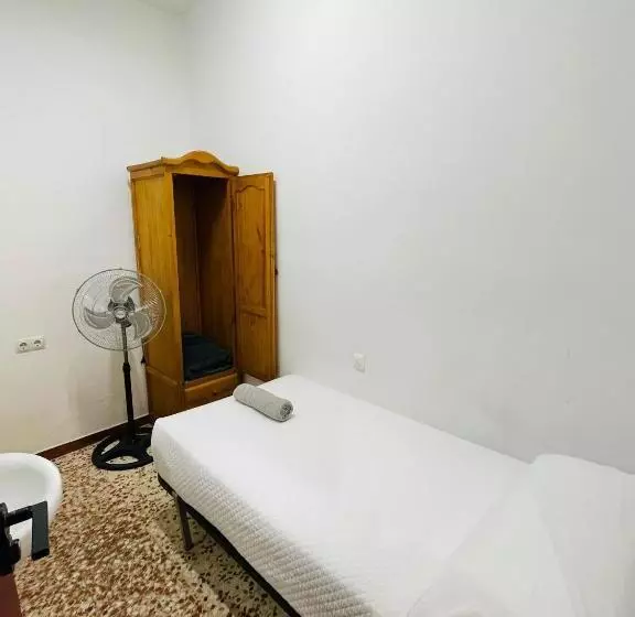 اتاق استاندارد یک نفره, Hostal Ruano