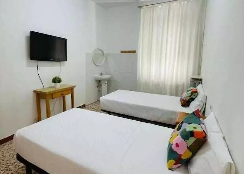 اتاق استاندارد با سرویس بهداشتی مشترک, Hostal Ruano