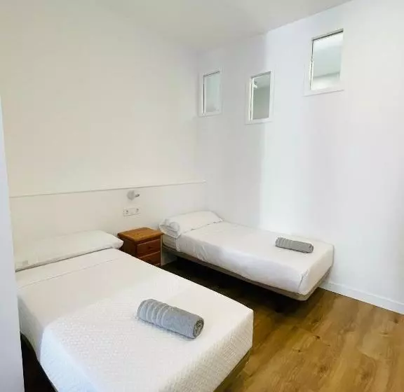 اتاق کلاسیک خانوادگی, Hostal Ruano