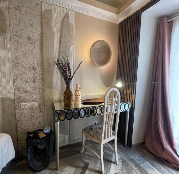 سوییت جونیور, Abalú Design Boutique Hotel Gran Via